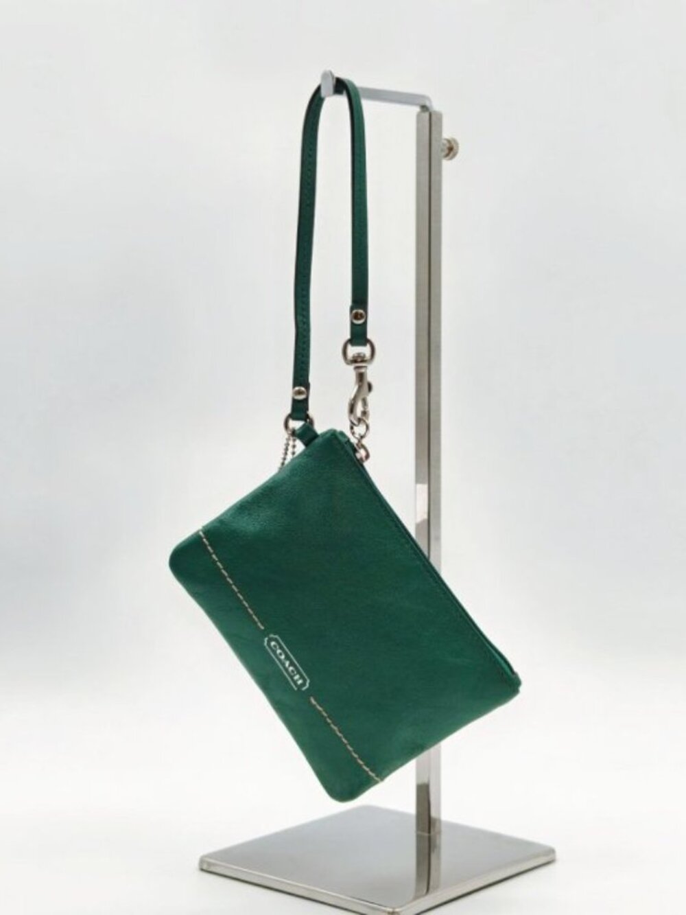 NWT Coach Green Leather Wristlet Zip Pouch Wallet Clutch